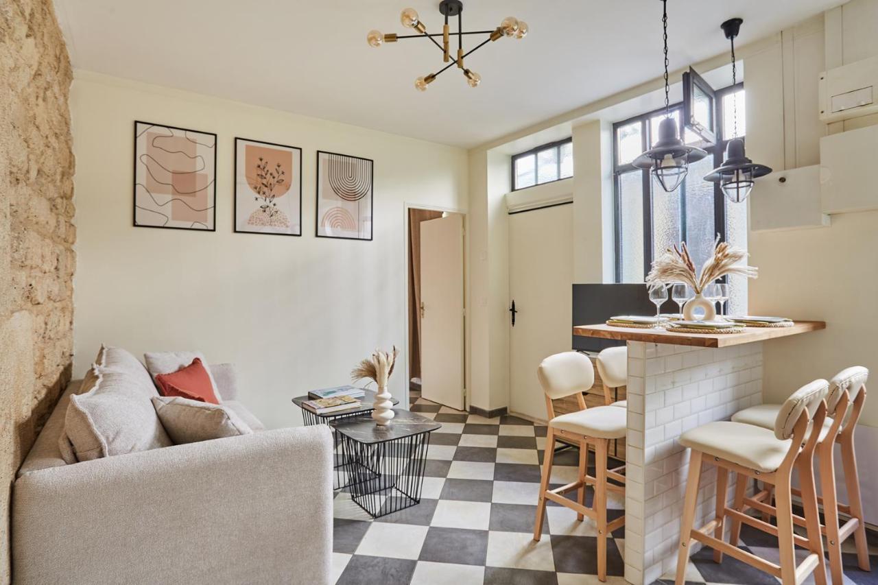 Apartment Center Of Paris By Studio Prestige Экстерьер фото